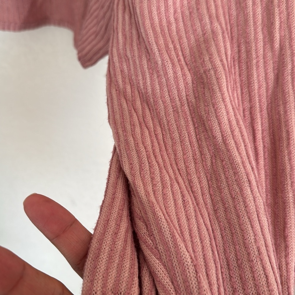 Free People Pink Ribbed Crop Pullover Sweater Medium Long Sleeve - Picture 2 of 7